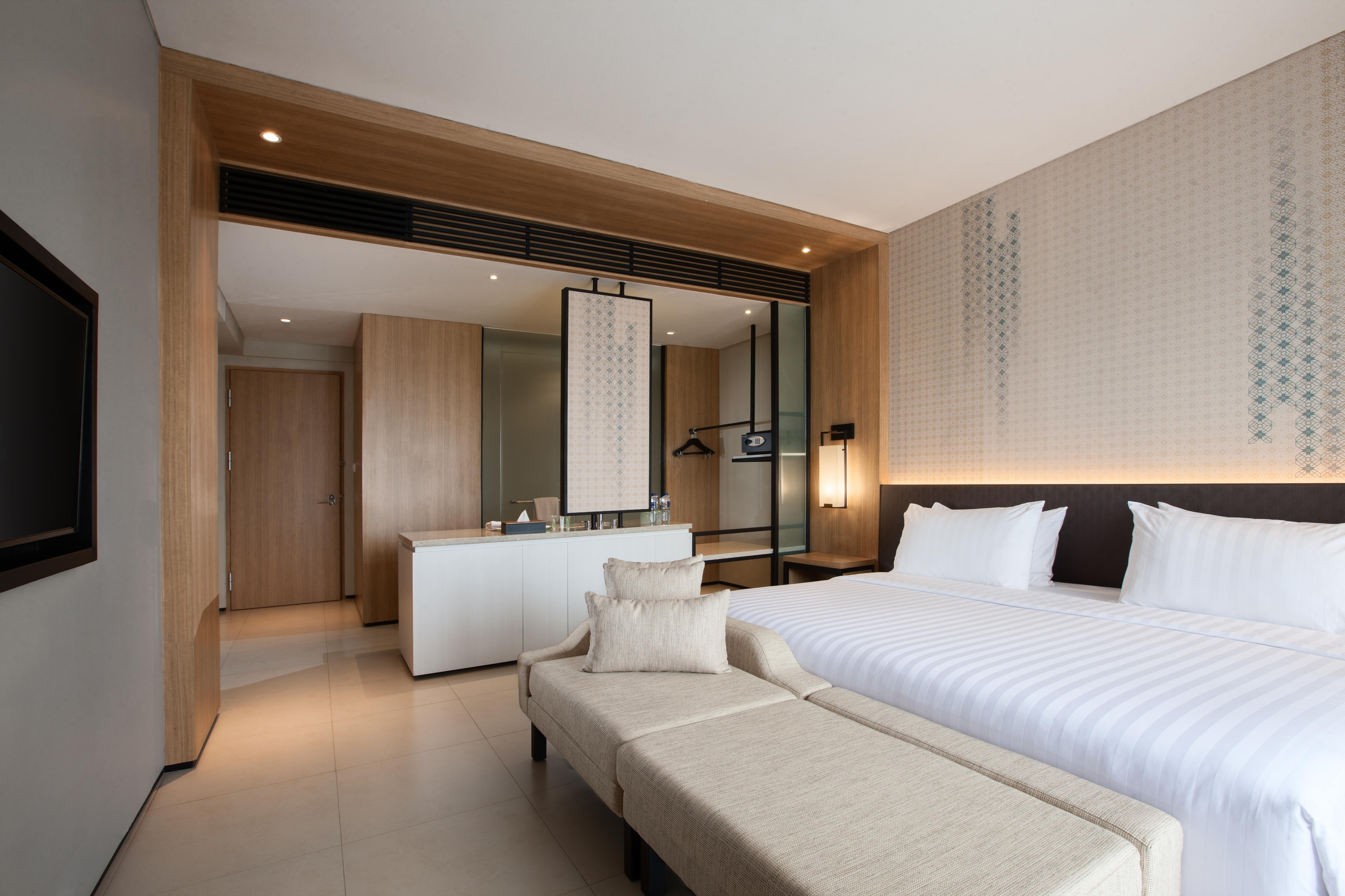 Hotel Santika Premiere Bandara Палембанг Экстерьер фото